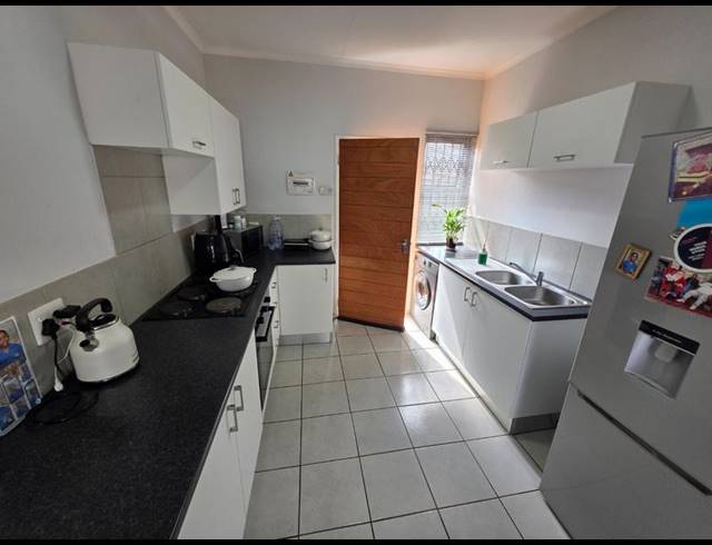 2 BEDROOM TOWNHOUSE FOR SALE IN CLARINA